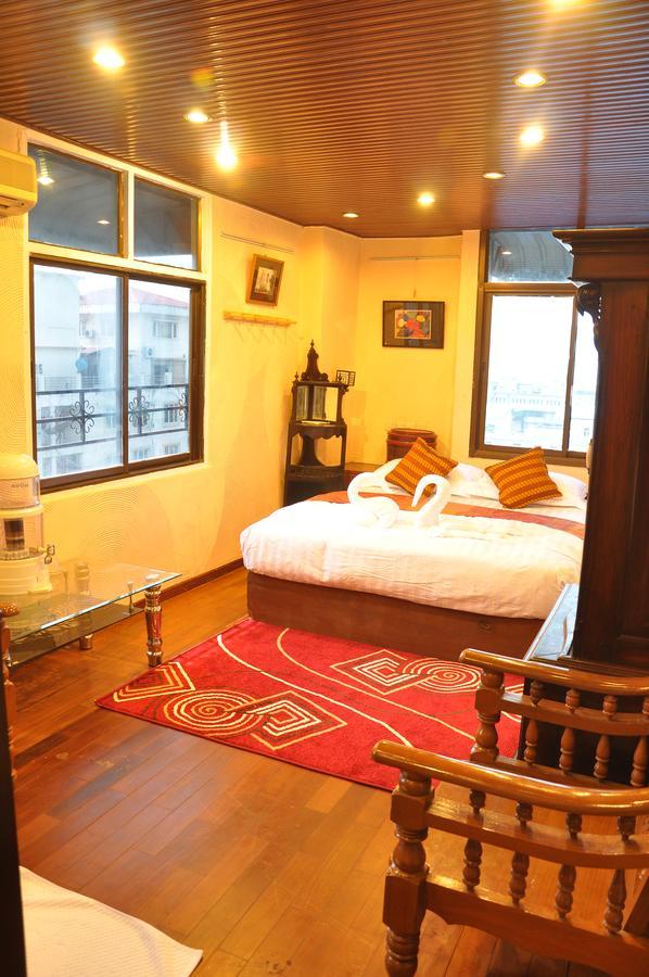 Asian Bliss Myanmar Hostel Yangón Exterior foto